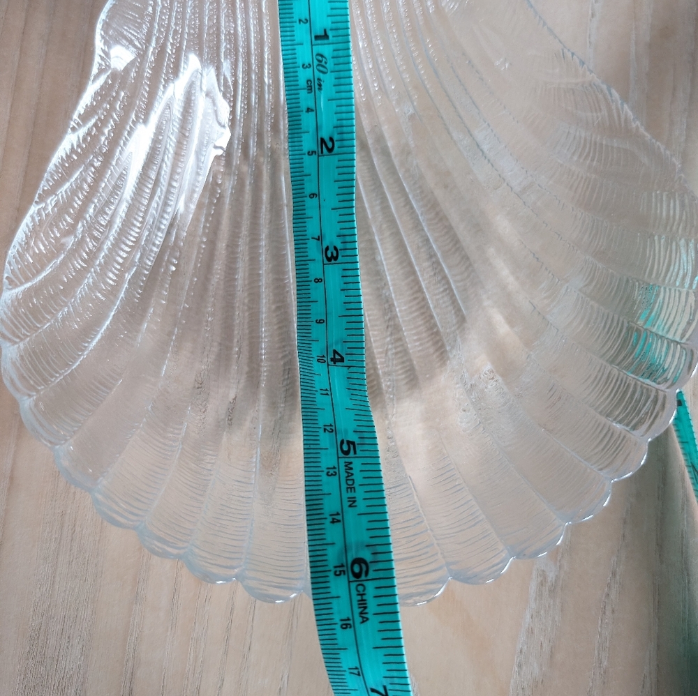 Glass Shell Dish - Picture 6 of 6